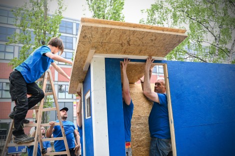 Bau von fünf Tiny Houses