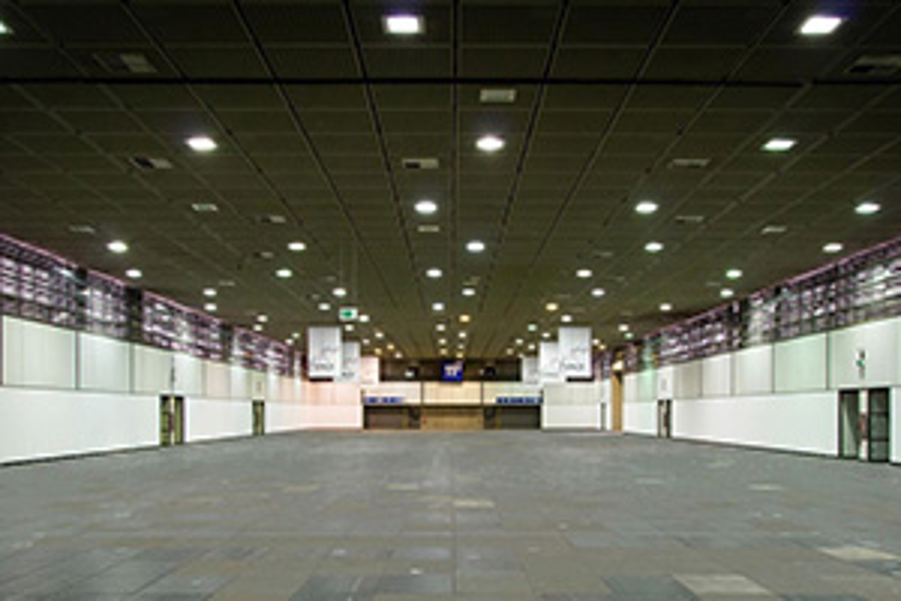 Hall 11.2