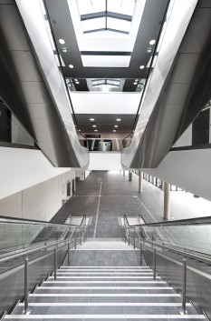 Entrance Lobby Hub27