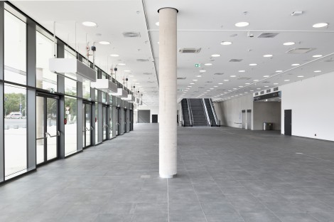Entrance Lobby Hub27
