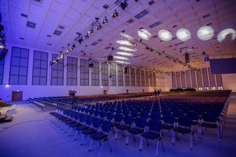 Halle 20 bestuhlt